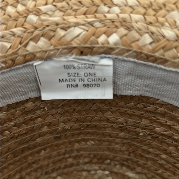 Hat - Picture 6 of 7